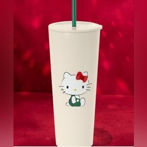 New Stainless steel cold cup This 26-ounce stainless steel Hello Kitty cold cup.